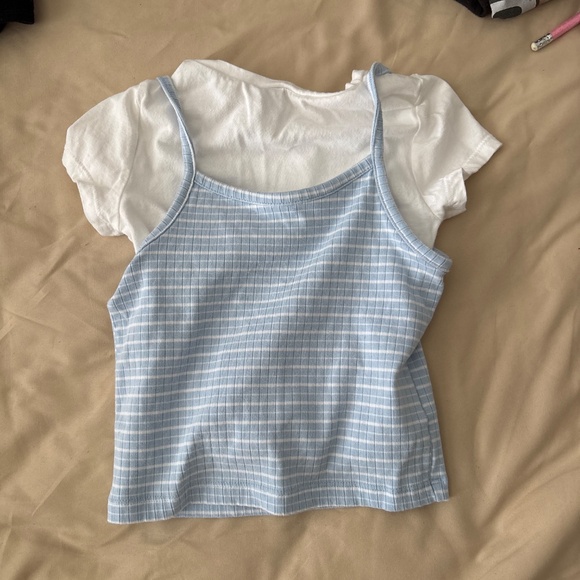 Old Navy 2-piece T-shirt Unattached Size XS 5 - Picture 3 of 3